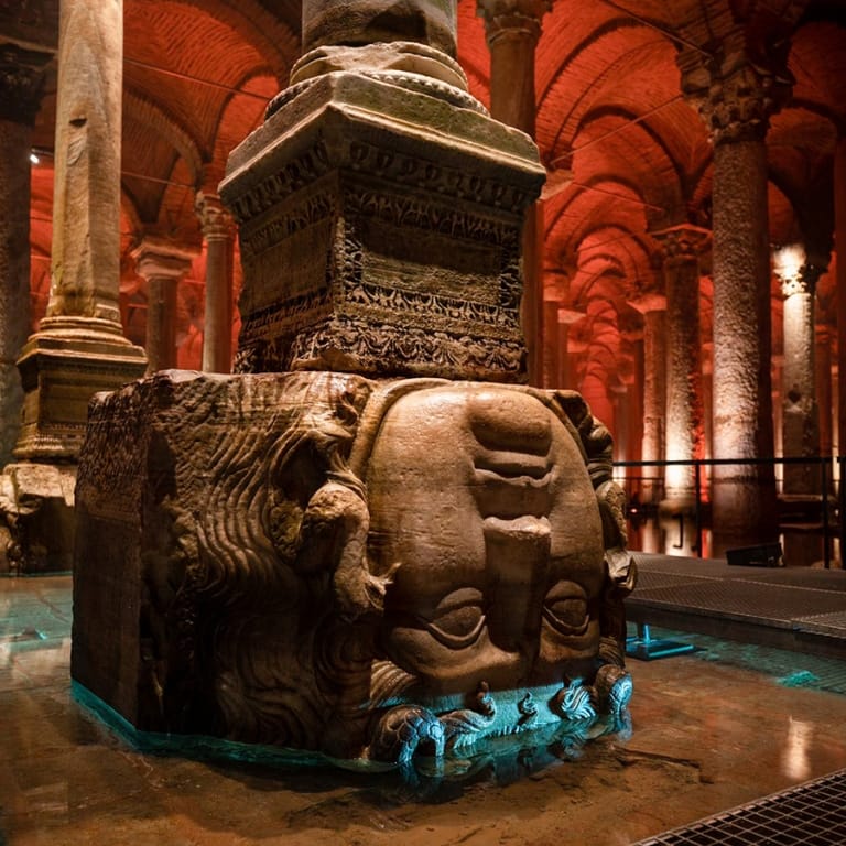 Istanbul: Basilica Cistern, Hagia Sophia, Blue Mosque and Grand Bazaar with Live Guide – Recently Added Experiences Istanbul: Basilica Cistern