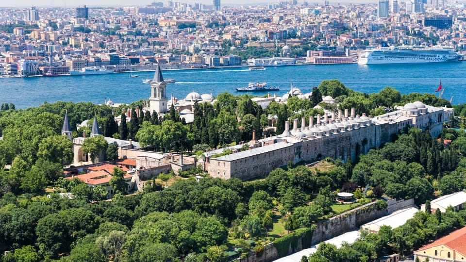 Istanbul: Topkapi Palace-Harem, Basilica Cistern, Blue Mosque, Hagia Sophia with Live Guide – Recently Added Experiences Basilica Cistern